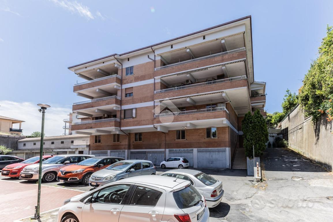 Apartment in Bracciano, Roma Capitale - Vista 3