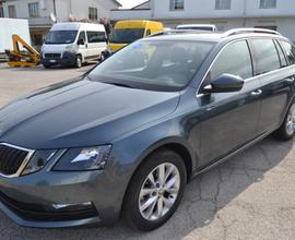 SKODA Octavia 1.5 DSG Wagon Ambition G-Tec