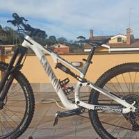 canyon 27.5  da enduro taglia xs