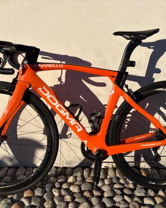 Bicicletta Pinarello F12