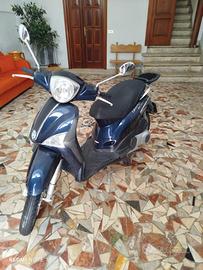 Piaggio Liberty 150 3V i.e. anno 2015 PERFETTO