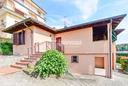 lipomo-villa-singola-con-giardino-e-box-
