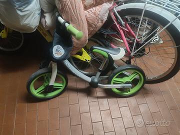 4 bici equilibrio e a pedali per bimbi