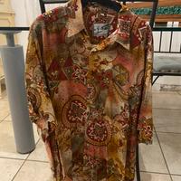 Camicia da donna con una fantasia