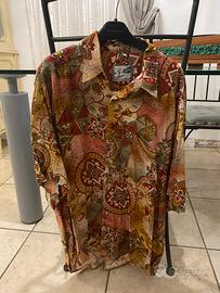 Camicia da donna con una fantasia