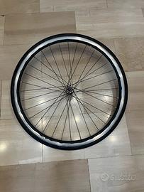 Ruota anteriore bici 28” 700x25 in alluminio