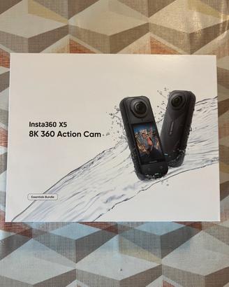Action Camera INSTA360 X5 Pack Essenziale