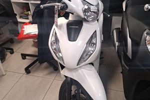 Honda Vision 110 Permute garanzia finanziamento