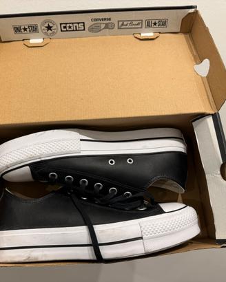 Scarpe Converse pelle nera n. 41
