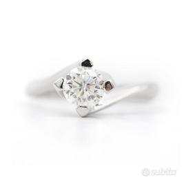 Anello solitario ct 1,01