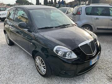 Lancia Ypsilon 1.2  argento