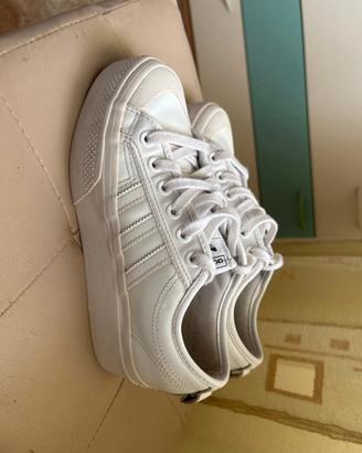 Scarpe da donna Adidas nizza