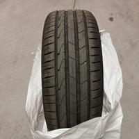Gomme nuove HANKOOK 215/45/18