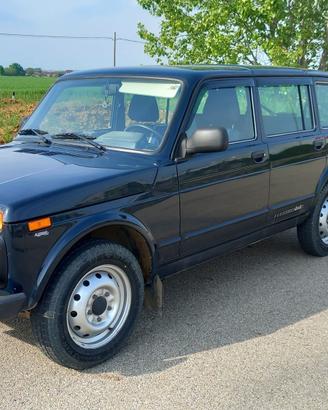 Lada niva 4x4 5p gpl