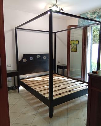 Letto a baldacchino
