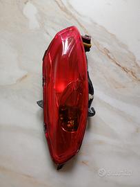 fanale posteriore x Piaggio Medley 125
