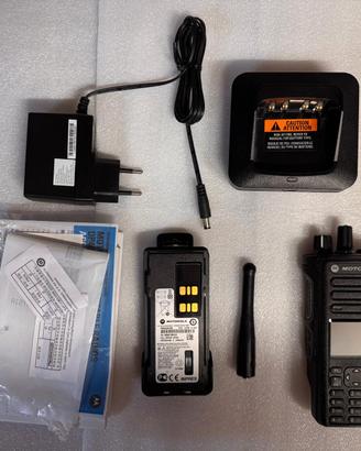 RADIO MOTOROLA DP 4801E UHF ANTENNA SMA DMR ANALOG