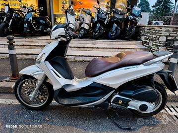 Piaggio Beverly 300 i.e.