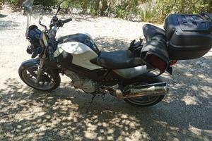 F800st con carena anteriore f800r