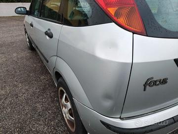 Ford Focus 1, 8 Tdci ( DISTRIBUZIONE FATTA )