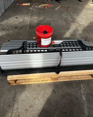 Copertura a rullo per Ford ranger