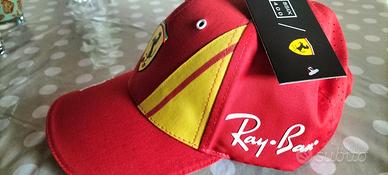 Cappellino scuderia Ferrari marca Rayban