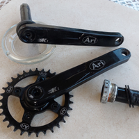 Guarnitura con Pedivelle 195 mm