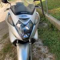 Honda Silver Wing 600 ABS