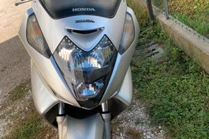 Honda Silver Wing 600 ABS