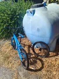 bicicletta bmx