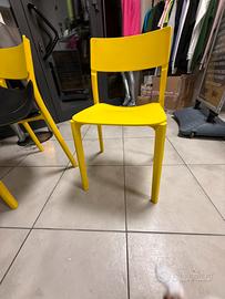 Sedie colore giallo