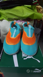 Scarpe in gomma per il mare