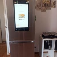 Frigorifero Samsung family hub come nuovo