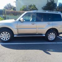 Mitsubishi Pajero V80