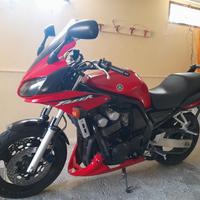 Yamaha Fazer 600