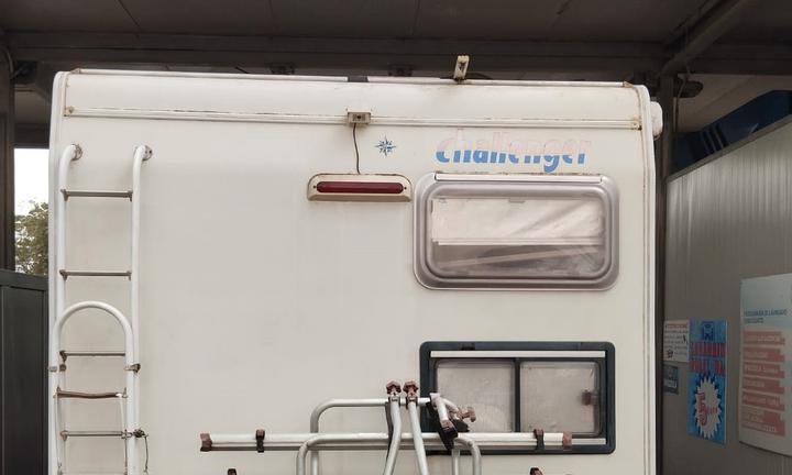 Camper challenger genesis 43