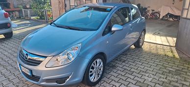Opel Corsa 1.2 Gpl