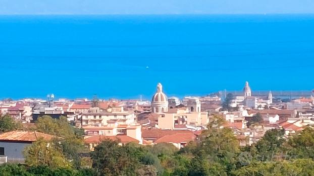 Appartamento a piano terzo con Gran Cucina