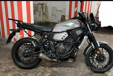 Yamaha xsr700 piu accessori
