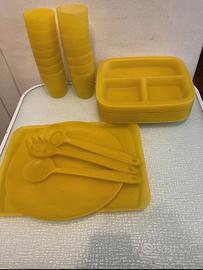 Set di piatti in plastica