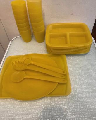 Set di piatti in plastica