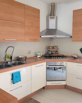 Cucina moderna completa