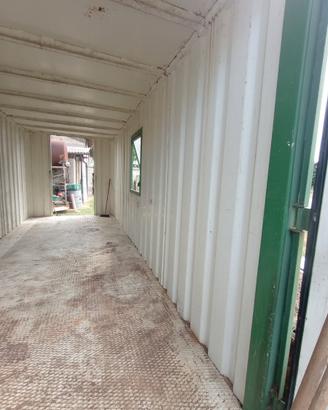 Container
