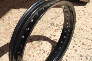 CERCHIO Lama MOTO IN ALLUMINIO Nero 17 '' X 2,50 -