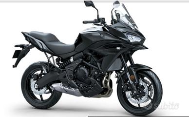 moto kawasaky versys 650 grand tourer