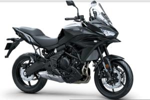 moto kawasaky versys 650 grand tourer