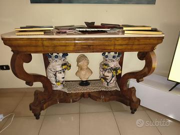 Consolle con piano in marmo