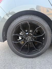4 Cerchi in lega con gomme