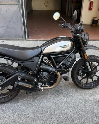 DUCATI SCRAMBLER 800 03.2023