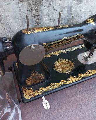 Macchina da cucire vintage